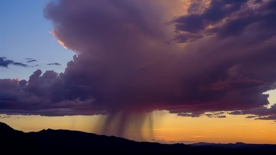 Harta ANM cu fenomene meteo extreme în 7 județe: ploi torențiale, grindină și vijelii până la noapte. Vreme severă și în București
