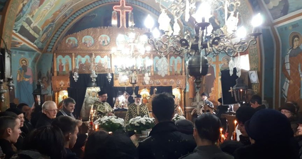 Victimele triplei crime din Brașov, înmormântate în satul nemțean Totoieşti