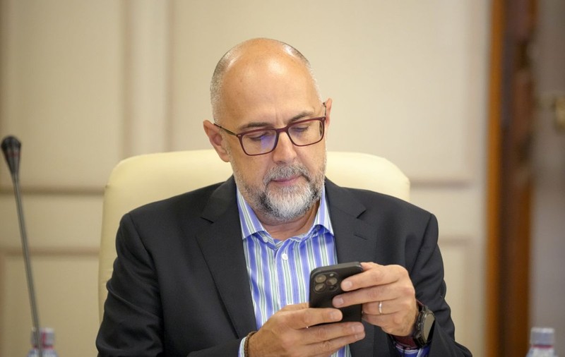 Kelemen Hunor anunță că bugetul României e la pământ. „51 de miliarde de lei în 2025 doar dobânzi”. Ce se întâmplă cu salariile, pensiile și taxele