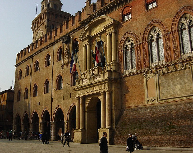 AMICAL ITALIA - ROMÂNIA. ^Reportaj din Bologna, de la corespondentul SportNews.libertatea.ro, despre fotbalul italian și românii plecați la muncă