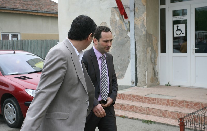 LIGA I / Englezii dau de pământ cu dinamoviştii! ^Un oficial din ”Groapă” este făcut PRAF