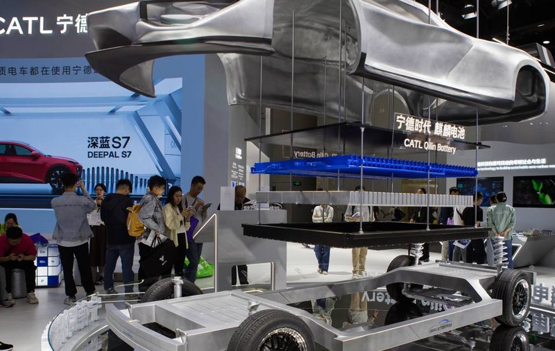 Gigantul chinez de baterii pentru vehicule electrice CATL lansează încărcarea ultrarapidă: 5 minute pentru 500 de kilometri