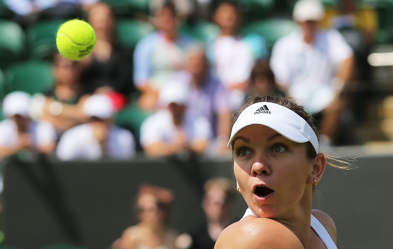 LIVE BLOG&GALERIE FOTO / HALEP a nimicit-o pe finalista de anul trecut! 