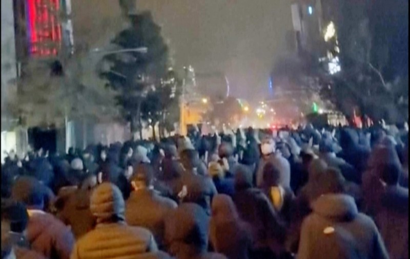 Iranul „aspiră la libertate” și Statele Unite sunt „pregătite să ajute”, spune Donald Tump. Numărul protestatarilor uciși crește
