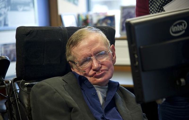 Stephen Hawking ştie care este soluţia pentru salvarea Terrei