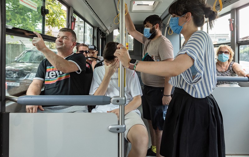 Raed Arafat: „Am văzut că în unele mijloace de transport în comun nu se mai poartă mască”