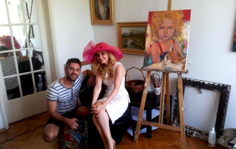 Alina Sorescu, muză pentru un tânăr pictor! Ciucule, nu eşti gelos? 