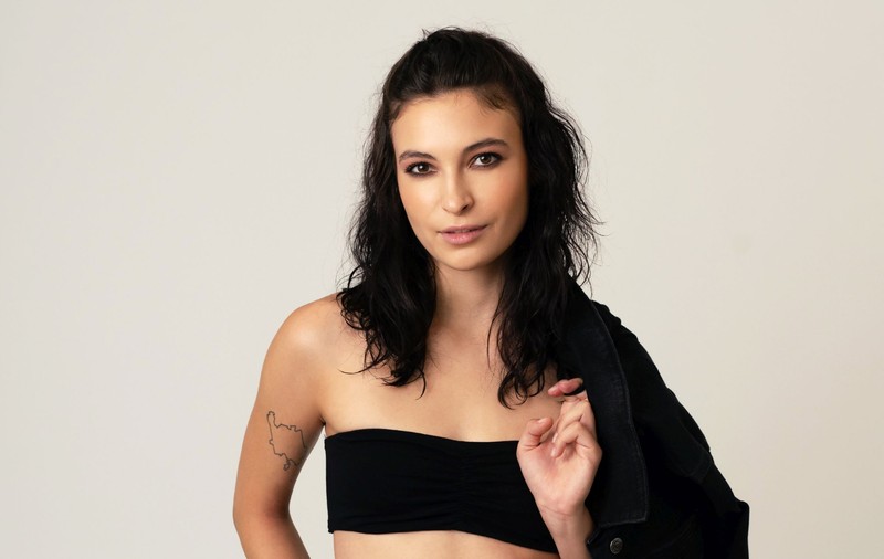 Cum a ajuns Irina Artenii să joace în „Tătuțu”. Dezvăluiri din spatele camerelor de filmat: „M-a propus regizorilor” | EXCLUSIV