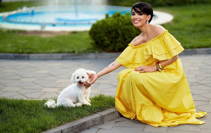 Unde a petrecut Adelina Pestrițu noaptea dinaintea nunții. Cu cine s-a distrat