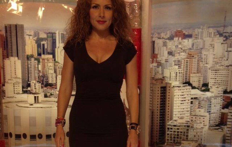 CARMEN BRUMĂ, SCHIMBARE DE LOOK după NAŞTERE! Cum A APĂRUT VEDETA LA UN EVENIMENT?