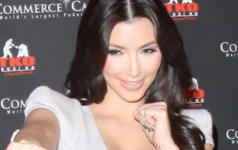 Video / Kim Kardashian, bătută şi cu ochiul vânăt