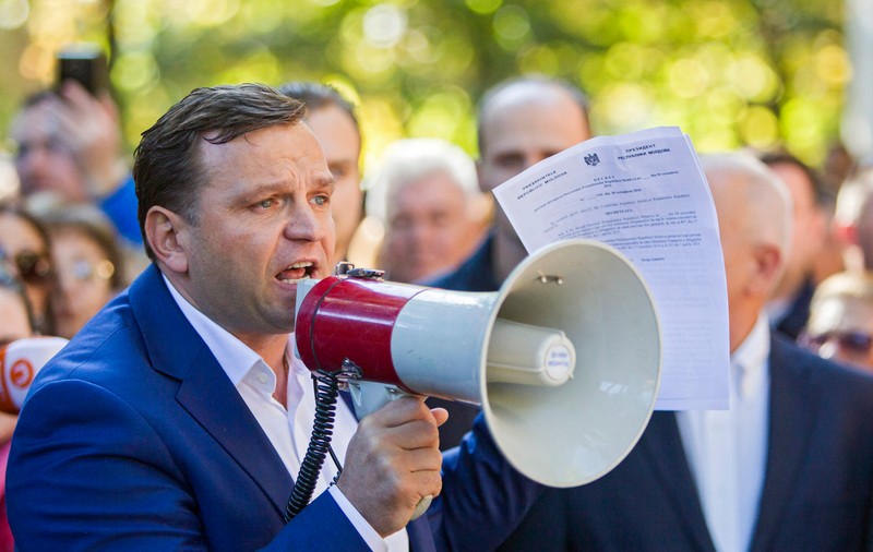 Alegerile din Chişinău nu au fost validate. Andrei Năstase îndeamnă oamenii să iasă la protest