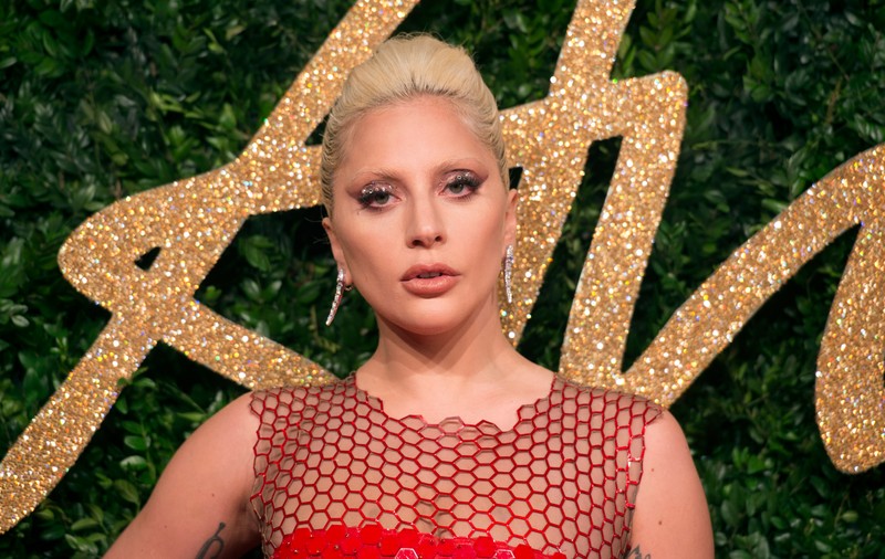 Lady Gaga, aleasă să cânte imnul Americii, în pauza Super Bowl-ului!