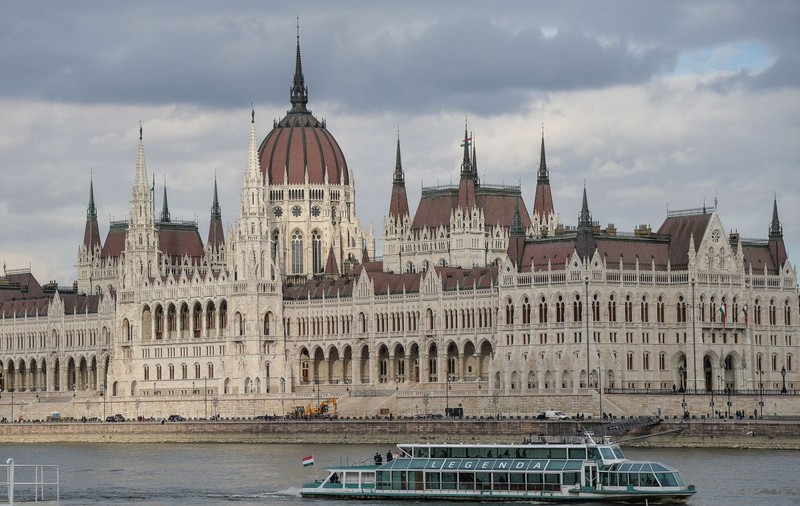 Budapesta impune restricții românilor care merg în Ungaria: carantină sau două teste negative pentru COVID făcute la interval de 48 de ore în ultimele cinci zile