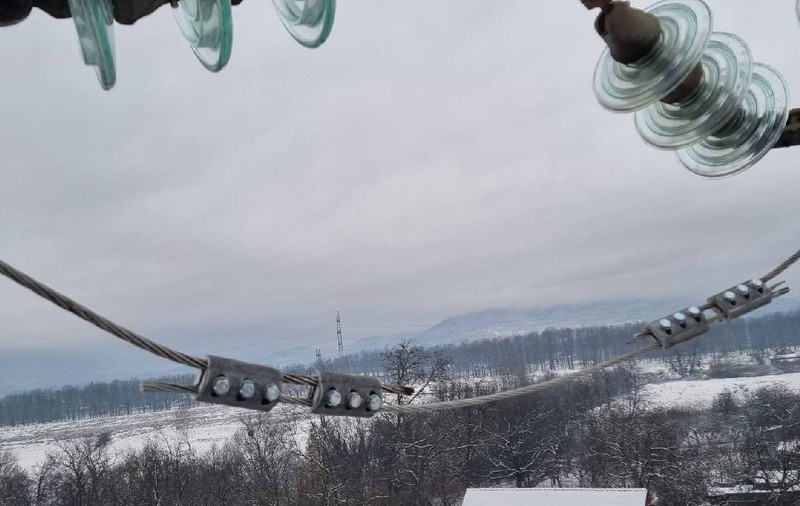 Peste 100.000 de români au rămas fără curent din cauza viscolului: zonele cele mai afectate