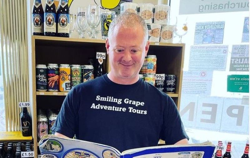 Un britanic se laudă că a băut într-un număr record de baruri în 24 de ore.  „Sunt un mare fan al pub-urilor”
