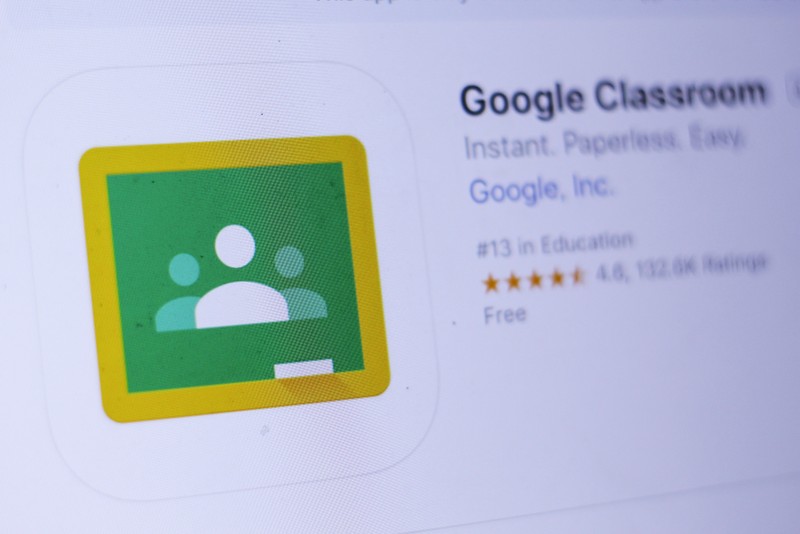 Cursuri online pentru elevi cu Google Classroom