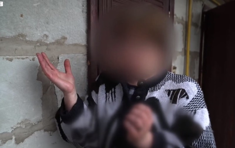 După ce a scăpat din mâinile unui soldat care a violat-o, și-a găsit soțul împușcat. „Încercase să fugă după mine, ca să mă salveze”