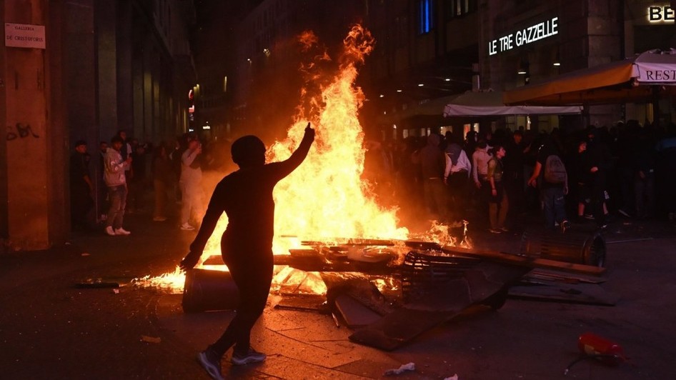 Val de violențe la Milano, Guvernul trimite 500 de militari pe străzi. Sursă foto: Getty Images.