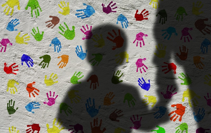 Tu știi să-ți protejezi copilul de agresorii sexuali?