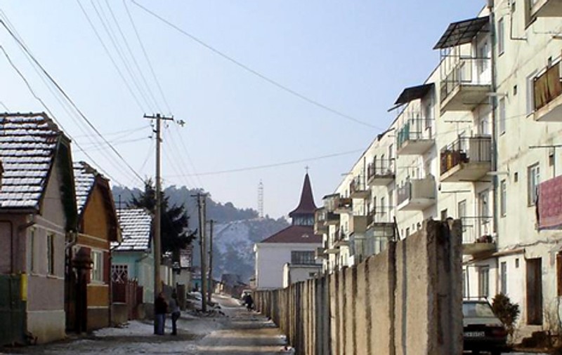 „Zidul berlinez” din Sfântu Gheorghe va fi demolat
