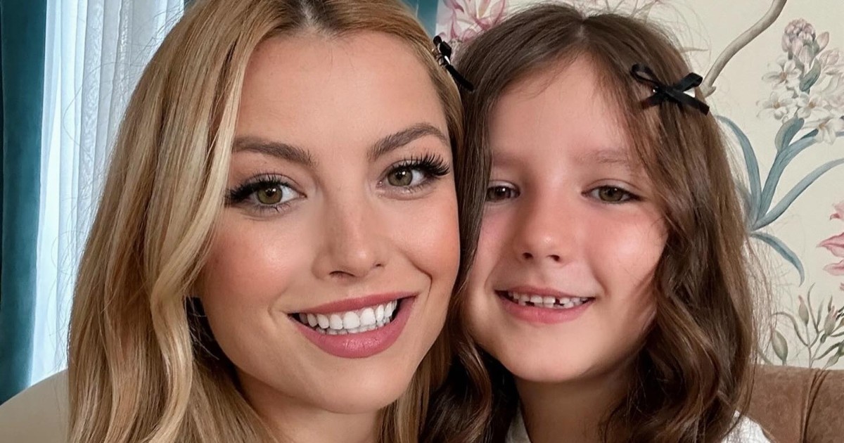 Elena Gheorghe și fiica ei, Amelie
