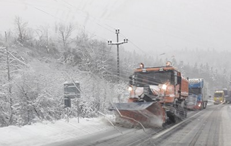 Alertă de fenomene periculoase în România pentru orele următoare. S-a emis cod galben de vreme rea