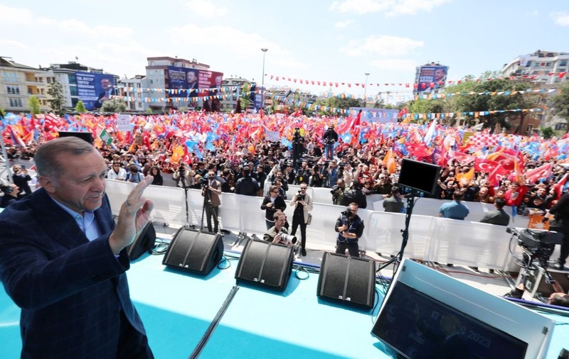 Erdogan se întâlnește cu alegătorii din Istanbul înainte de prezidențialele de duminică: „Ne vom asigura că această lucrare va fi încheiată în prima rundă”