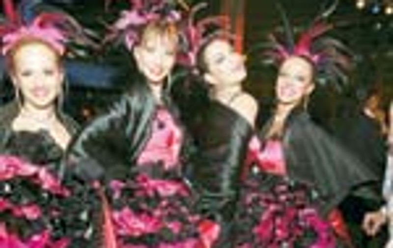 Haideti la cabaret!