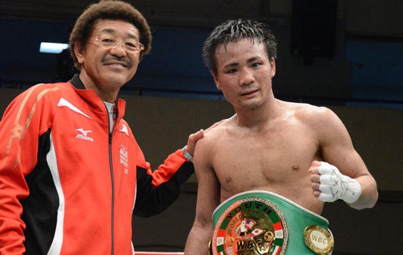 Boxerul japonez Daigo Higa, deposedat de centura la categoria muscă, versiunea WBC, din cauza greutăţii