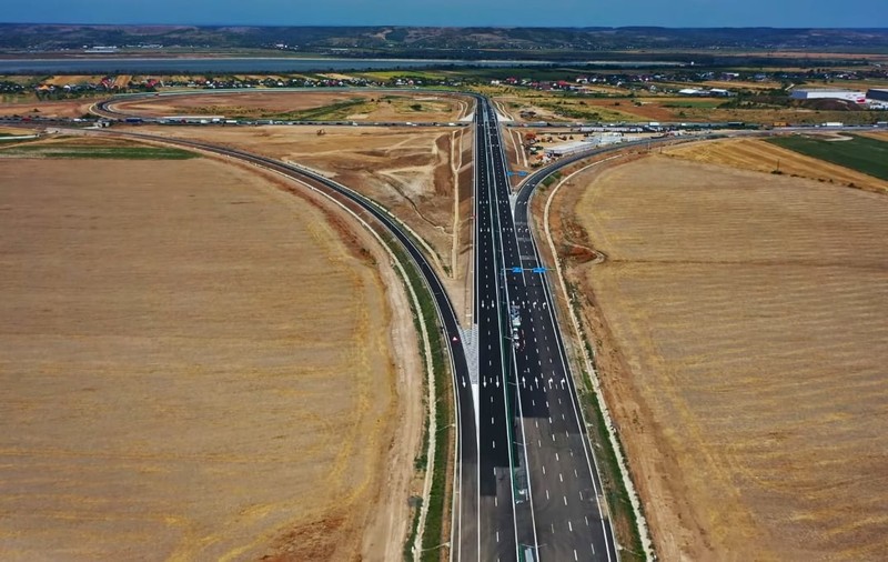 „Autostrada Ford” între Pitești-Craiova a luat-o la vale după nici un an: trafic închis total pentru reparații de urgență