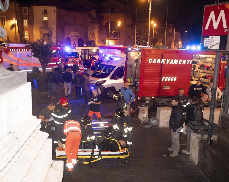 Zeci de răniți la metroul din Roma, după ce o scară rulantă a cedat! Momentul incidentului a fost filmat  / VIDEO