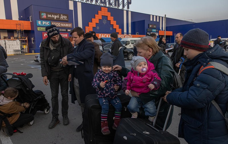 O maternitate din Mariupol a fost evacuată cu forța spre Rusia, anunță primăria orașului