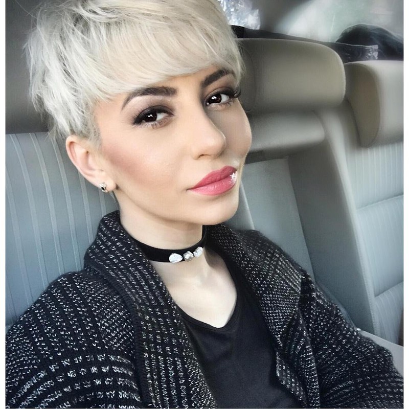 Giulia Anghelescu învață să gătească sănătos, pentru masa de Paște