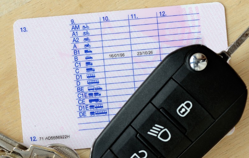 Țara din Europa în care obținerea permisului de conducere costă cât o mașină second-hand, între 3.500 și 6.000 de euro