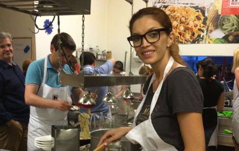 Cristina Spătar FACE CURSURI DE GĂTIT! Uite ce a învăţat să prepare | FOTO
