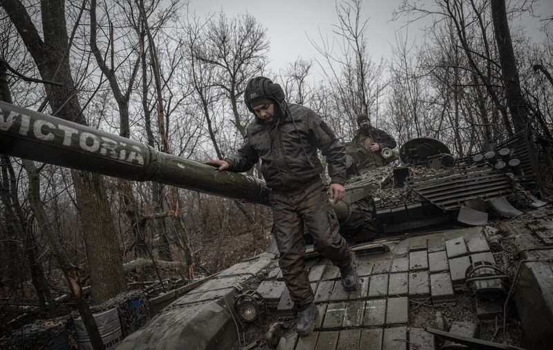 LIVETEXT Război în Ucraina, ziua 684 | Rusia a bombardat un oraș controlat de Kremlin. Ucrainenii au distrus un pod din apropierea Mariupolului ocupat