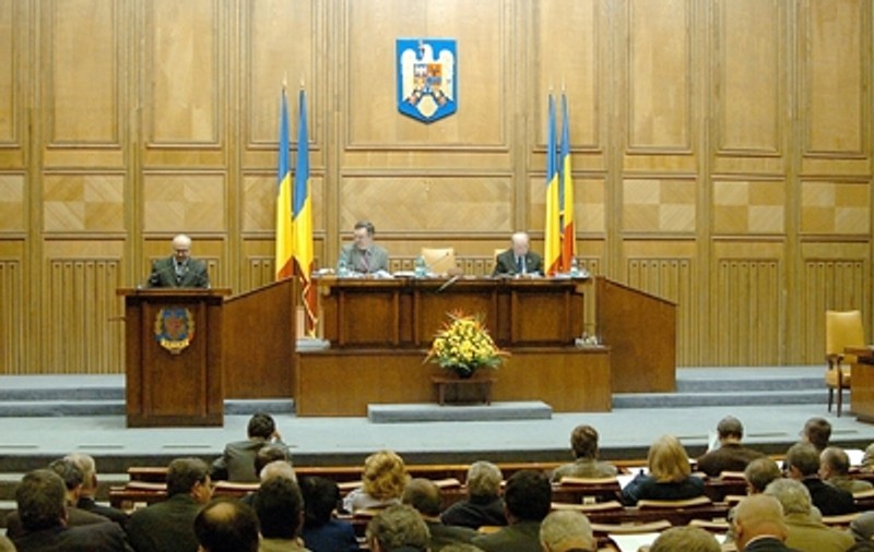  Senatul şi-a votat bugetul pe 2009 