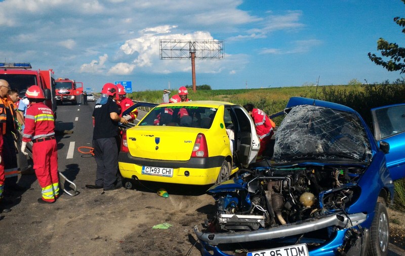 Accident soldat cu un mort și trei răniți în Constanța FOTO