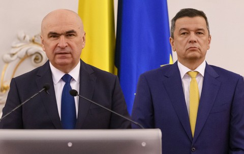 PSD și PNL, mesaje pe Facebook la interval de trei minute. Primii cer demisia lui Bolojan înaintea moțiunii de cenzură, liberalii cer deblocarea comentariilor pe Facebook