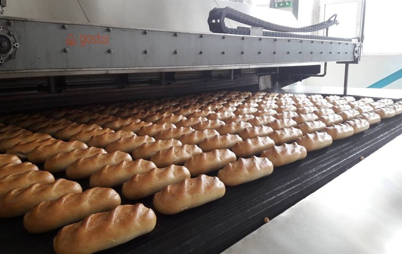 Vel Pitar, cel mai mare producător de pâine din România, a fost vândut. Cine l-a cumpărat și cât a plătit