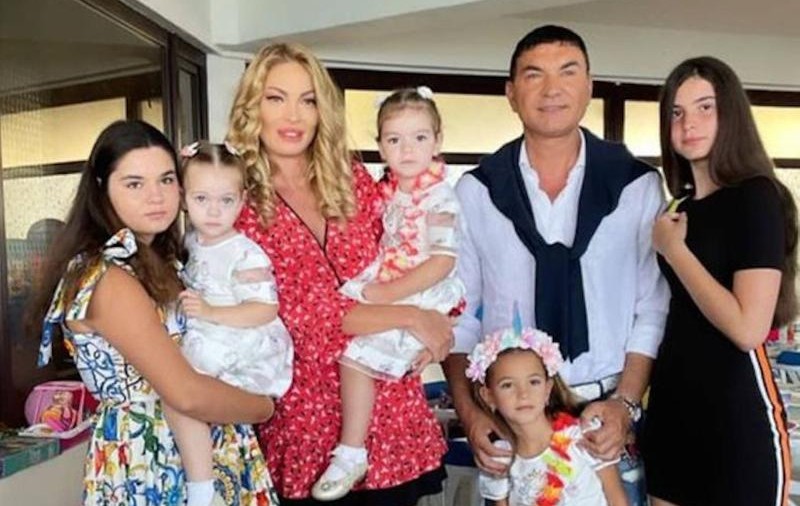 Cum se înțeleg cei nouă copii ai lui Cristi Borcea. Valentina Pelinel i-a dat de gol: „Lucrurile frumoase se obțin greu și cu luptă”