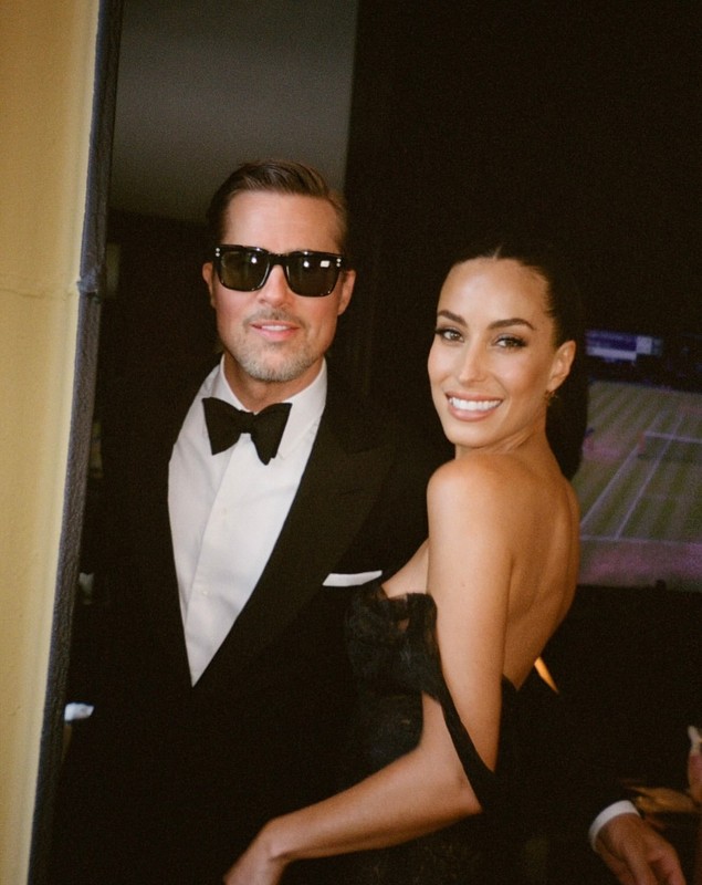 Primele imagini cu Brad Pitt și Ines de Ramon, iubita cu 29 de ani mai tânără, pe Instagram. Cuplul a făcut un nou pas în relație