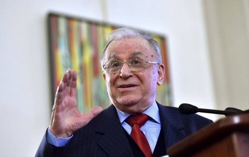 Fostul președinte Ion Iliescu împlinește 93 de ani. Ultima apariție publică a avut-o în 2017, dar apropiații spun că „este într-o formă de zile mari”