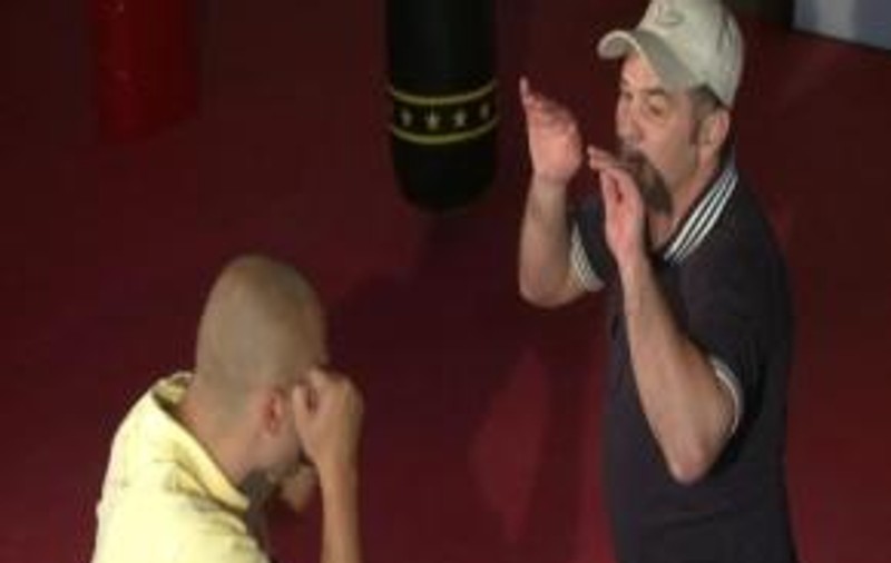 Puya ia lectii de box de la Doroftei!