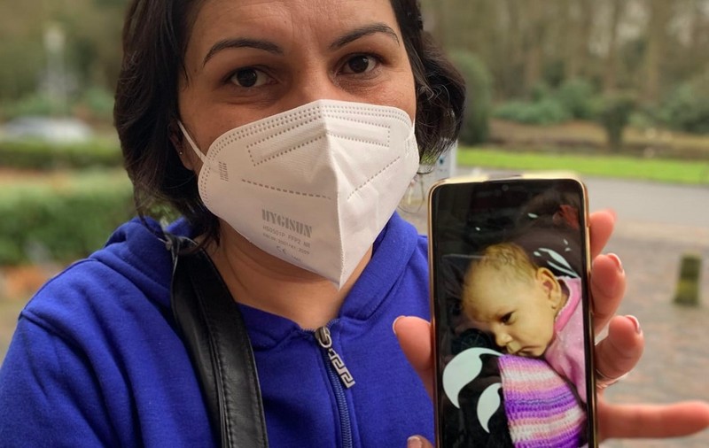 Mamă româncă, distrusă de moartea fiicei ei de doar 3 luni: „Era atât de moale…” Descoperirea teribilă a medicilor germani