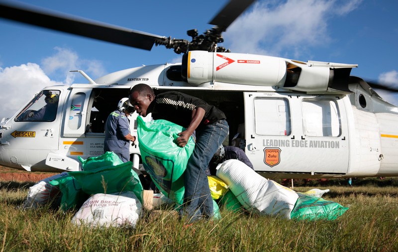 Patru persoane au murit, după ce un elicopter militar s-a prăbușit peste o casă, în Zimbabwe