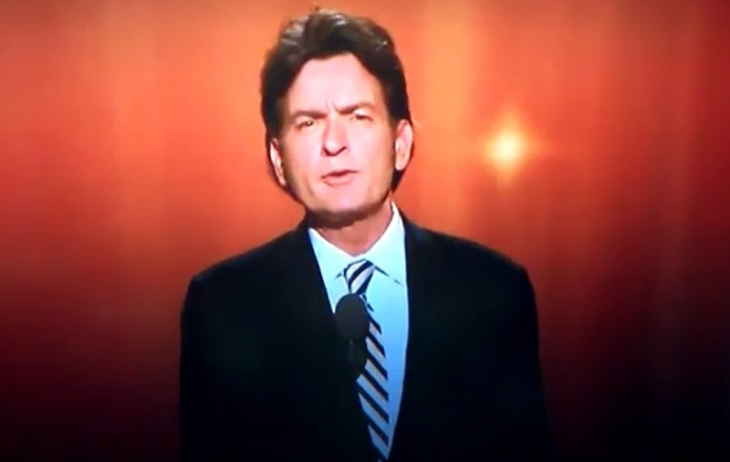 Tranzacţie între actorii de comedie: Casa lui Charlie Sheen, cumpărată de Howard din Big Bang Theory
