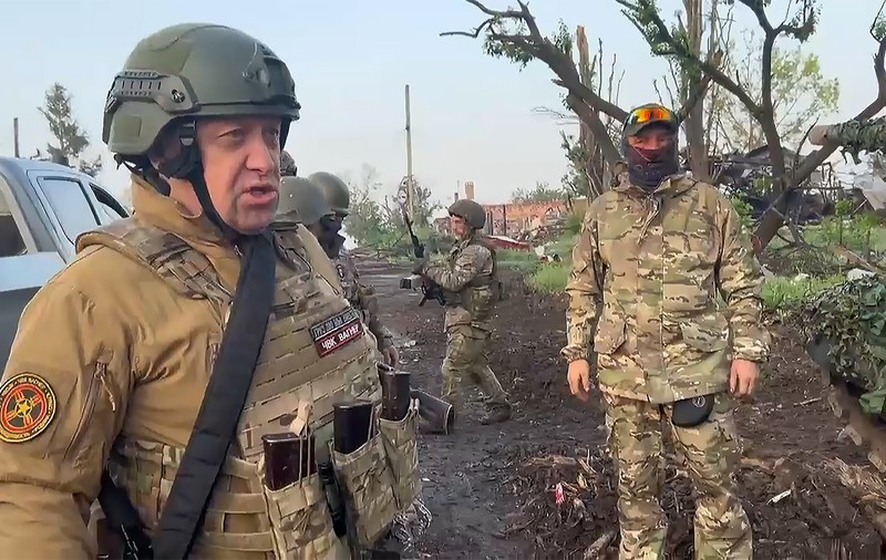 Evgheni Prigojin acuză Kremlinul că a interzis relatările despre el în presa de stat, după victoria de la Bahmut, și amenință conducerea că va primi „o palmă de la popor"
