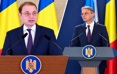 Cine este Luca Niculescu, noul premier desemnat. De la jurnalism la diplomație și negocierile pentru aderarea României la OCDE